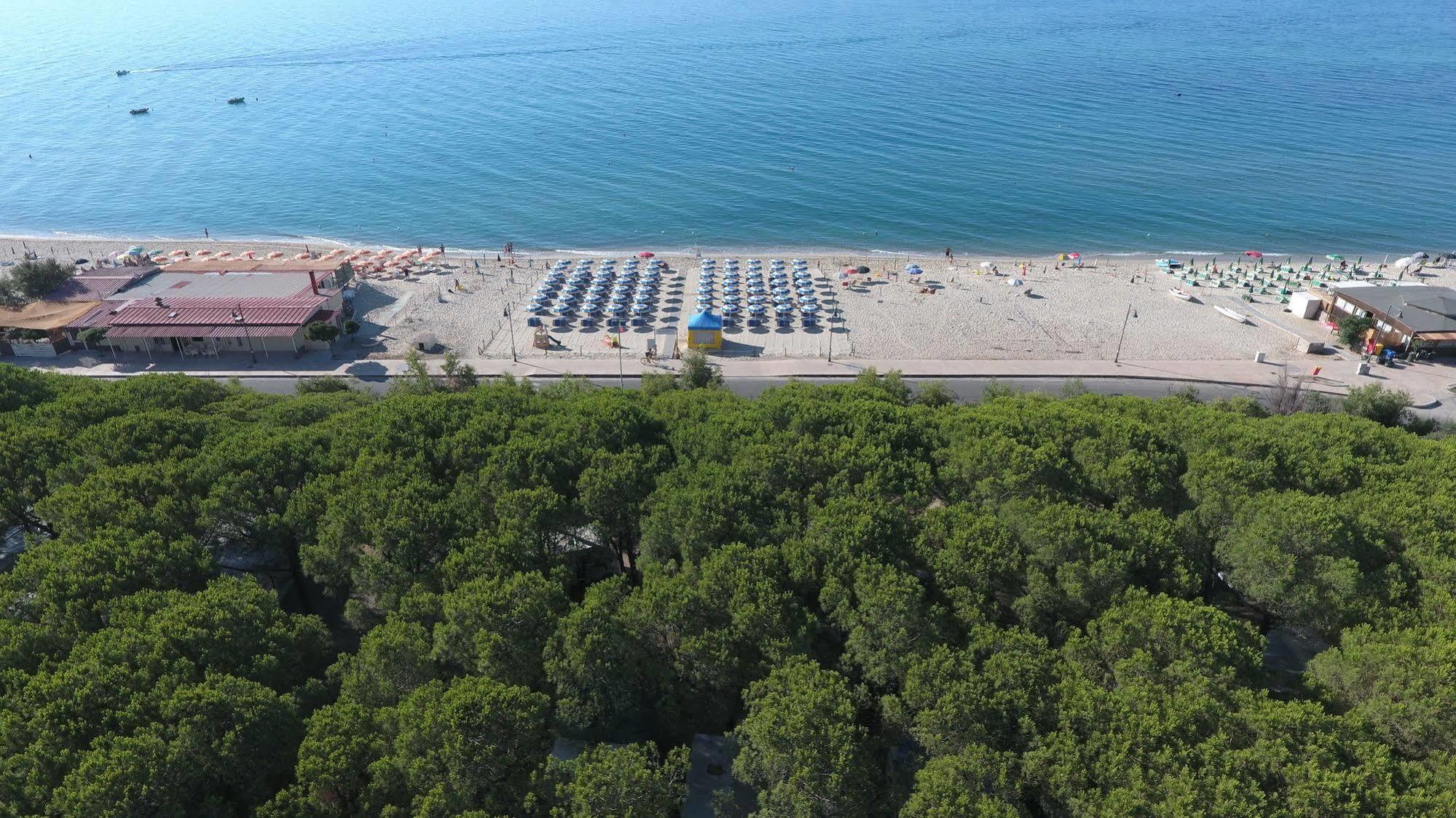 קרופאני Villaggio Camping Lungomare מראה חיצוני תמונה